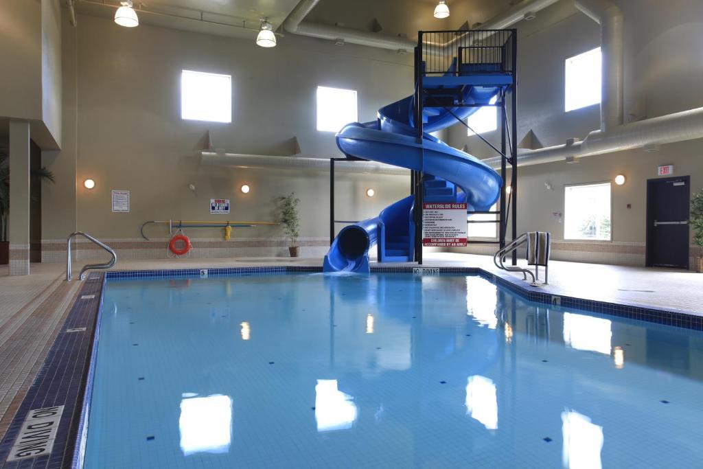 Pomeroy Inn And Suites Chetwynd Kültér fotó